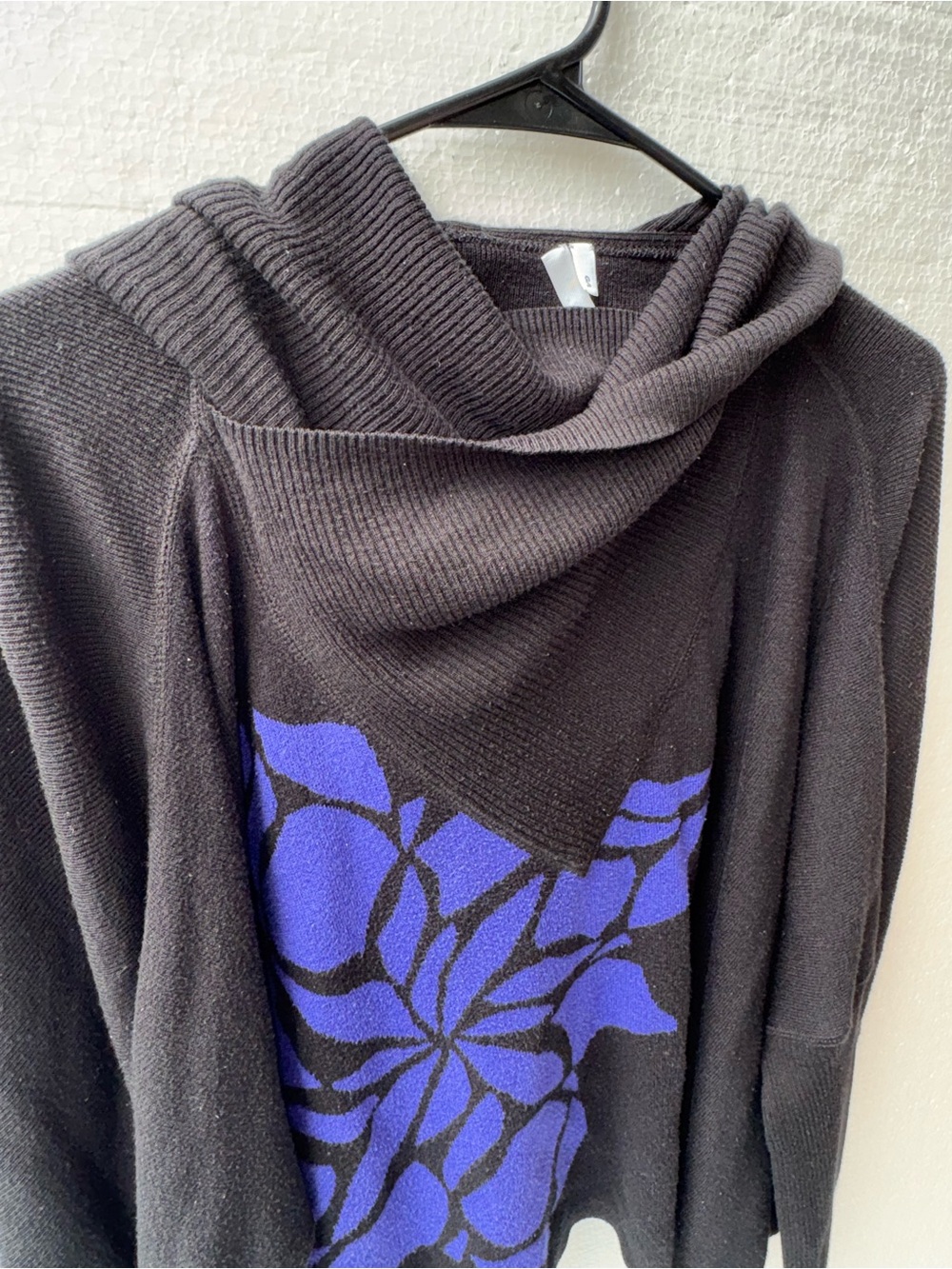 L.A.M.B. Gwen Stefani Cowl Neck Floral Tunic Sweater Black Purple Size L - Picture 3 of 9